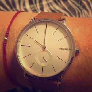 Skateboard silver watch with tan strap